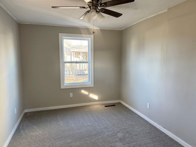 1405 7th Avenue, Belle Plain, IA 52208