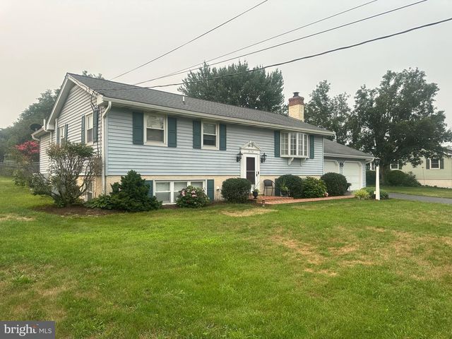 270 HILLTOP VIEW WAY, Elizabethtown, PA 17022