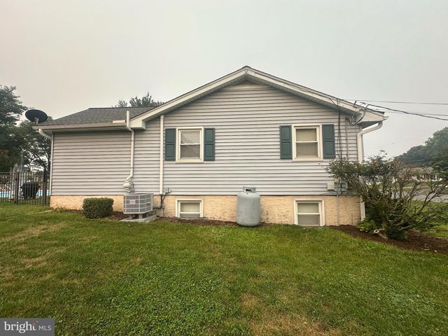 270 HILLTOP VIEW WAY, Elizabethtown, PA 17022