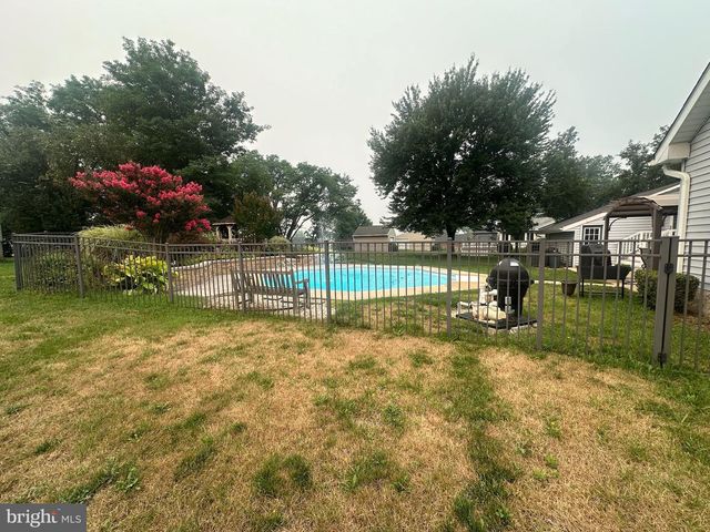 270 HILLTOP VIEW WAY, Elizabethtown, PA 17022