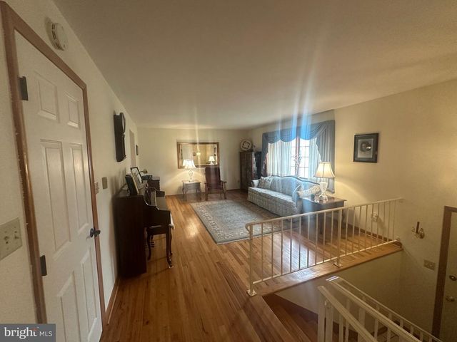 270 HILLTOP VIEW WAY, Elizabethtown, PA 17022