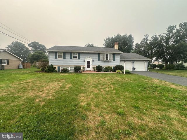 270 HILLTOP VIEW WAY, Elizabethtown, PA 17022
