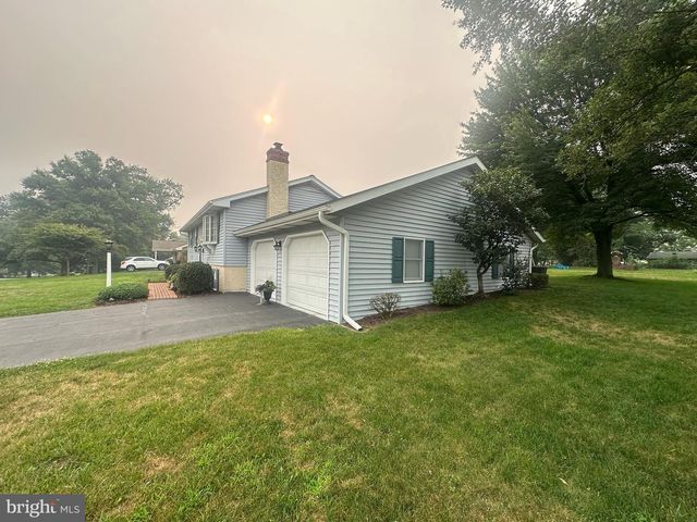 270 HILLTOP VIEW WAY, Elizabethtown, PA 17022