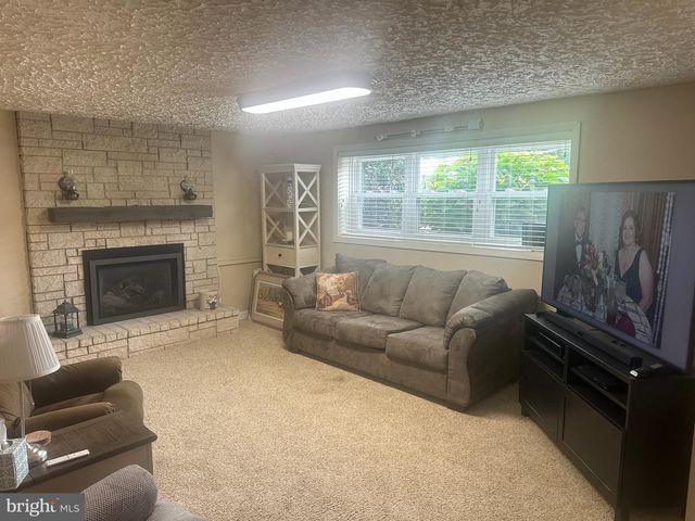270 HILLTOP VIEW WAY, Elizabethtown, PA 17022