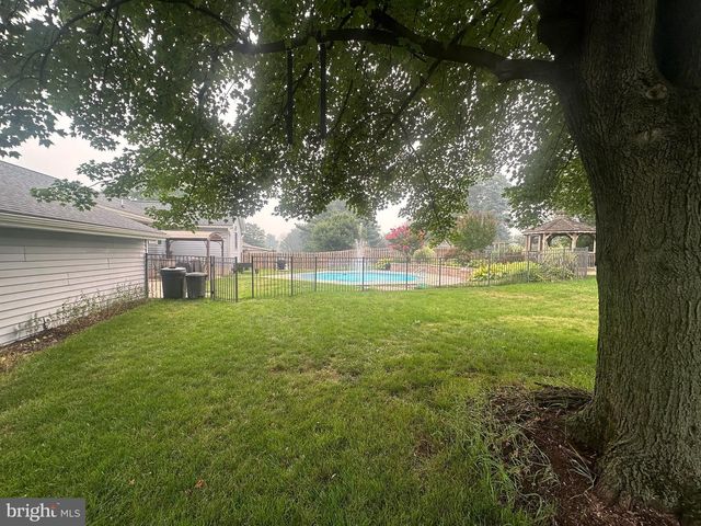 270 HILLTOP VIEW WAY, Elizabethtown, PA 17022