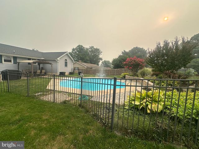 270 HILLTOP VIEW WAY, Elizabethtown, PA 17022