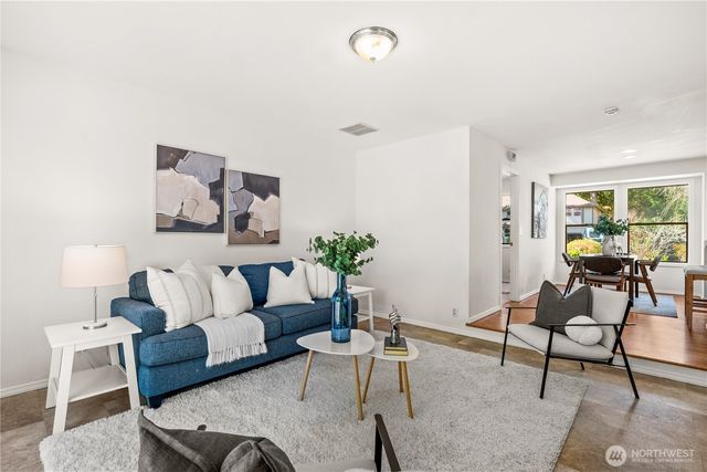 25306 212th Place SE, Maple Valley, WA 98038