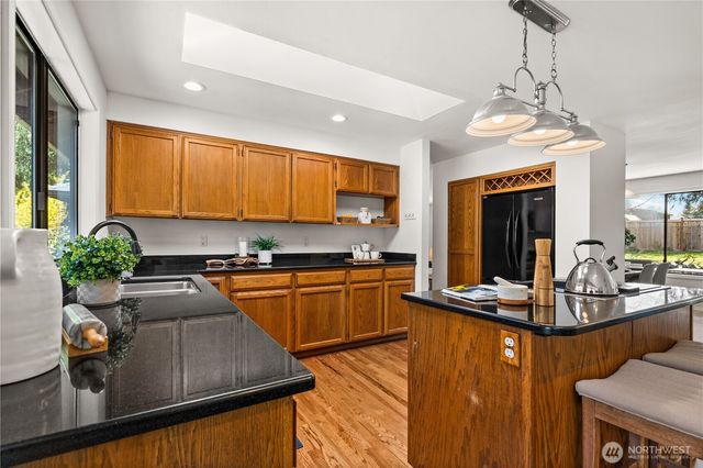 25306 212th Place SE, Maple Valley, WA 98038