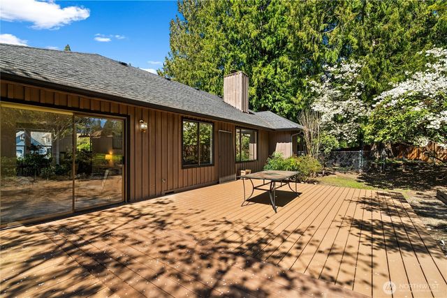 25306 212th Place SE, Maple Valley, WA 98038