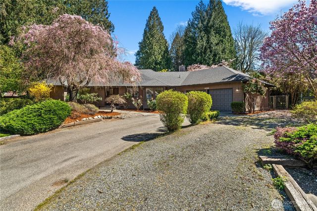 25306 212th Place SE, Maple Valley, WA 98038