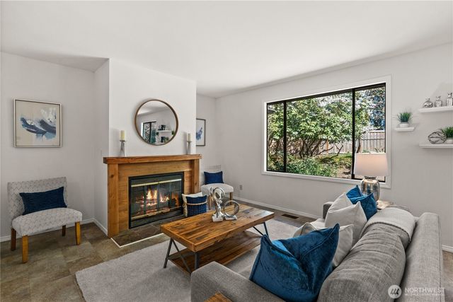 25306 212th Place SE, Maple Valley, WA 98038