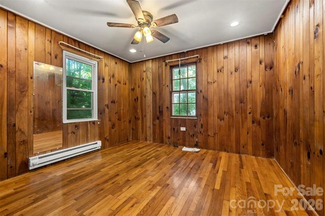 720 Sylvan Boulevard, Hendersonville, NC 28791