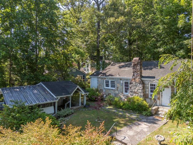 720 Sylvan Boulevard, Hendersonville, NC 28791