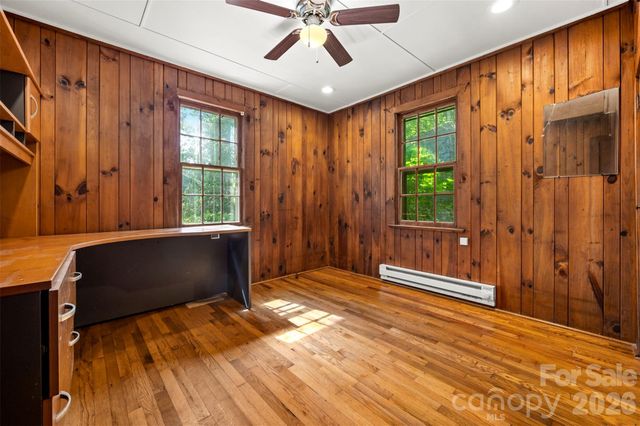 720 Sylvan Boulevard, Hendersonville, NC 28791