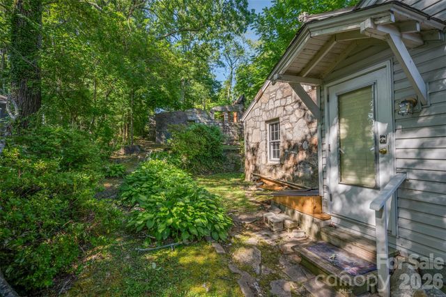 720 Sylvan Boulevard, Hendersonville, NC 28791
