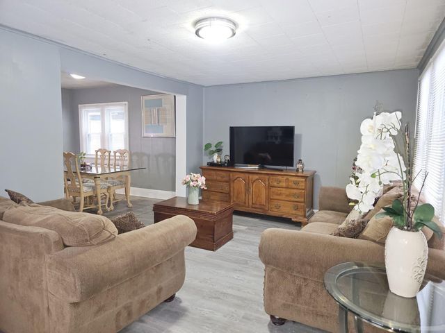 4404 Clinton Avenue, Minneapolis, MN 55419