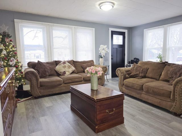 4404 Clinton Avenue, Minneapolis, MN 55419