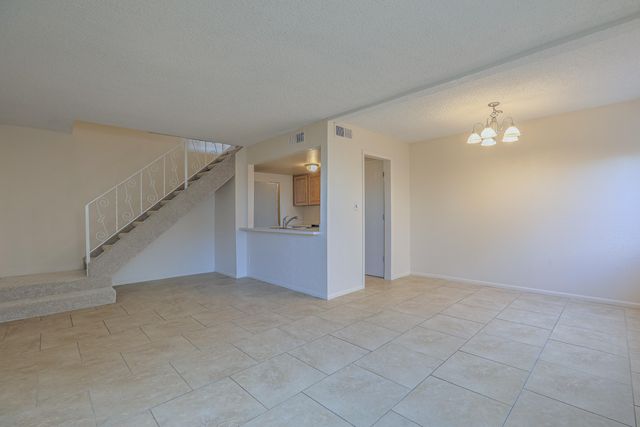 12009 Stilwell Drive NE APT B, Albuquerque, NM 87112