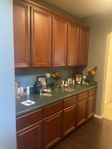 4666 Treasure Ct, Turlock, CA 95382