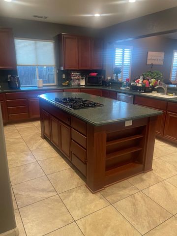 4666 Treasure Ct, Turlock, CA 95382