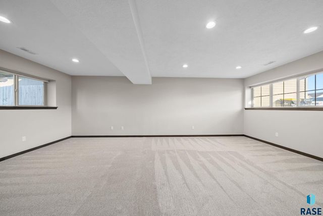 9424 W Liam St Street, Sioux Falls, SD 57106