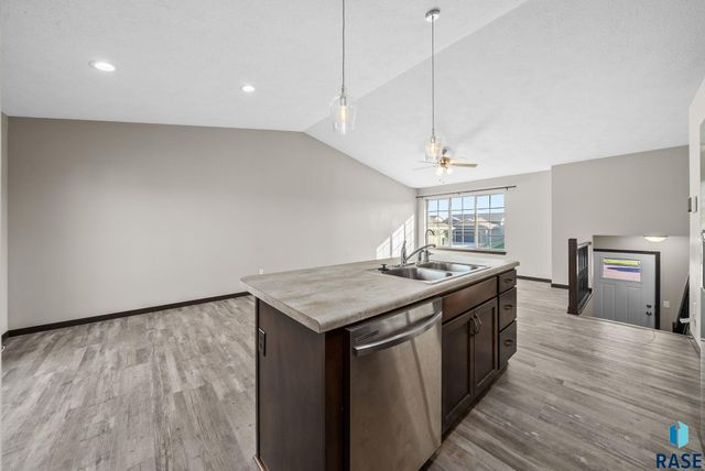 9424 W Liam St Street, Sioux Falls, SD 57106