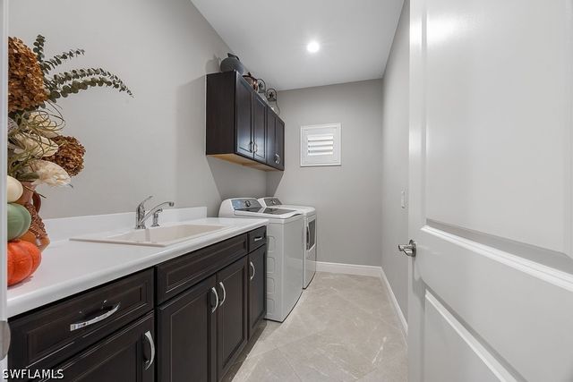 4584 Centaurus CIR, Naples, FL 34120