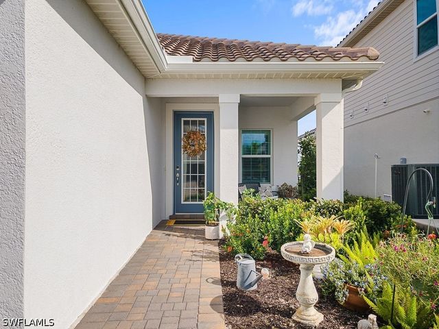 4584 Centaurus CIR, Naples, FL 34120