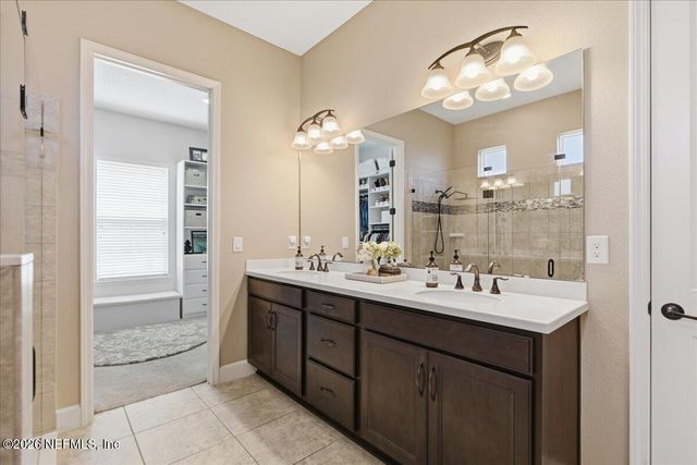 8489 MABEL Drive, Jacksonville, FL 32256