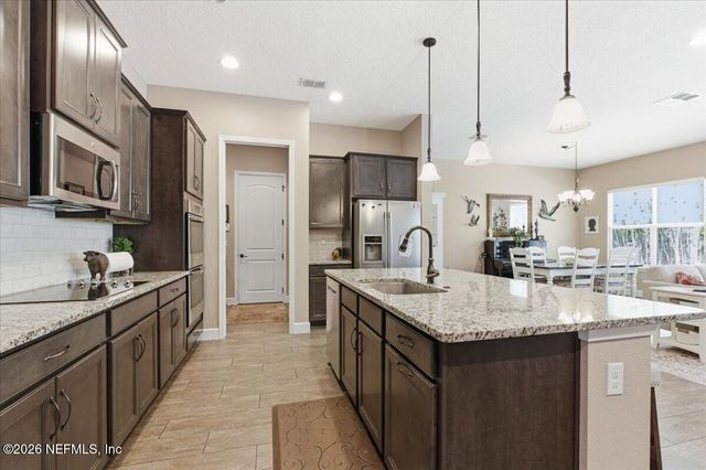 8489 MABEL Drive, Jacksonville, FL 32256