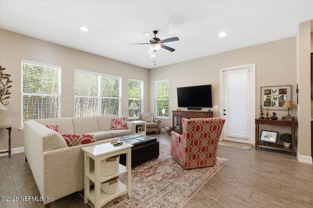 8489 MABEL Drive, Jacksonville, FL 32256