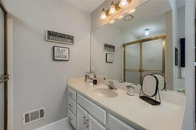 152 Oakwood Hills Drive, Suwanee, GA 30024