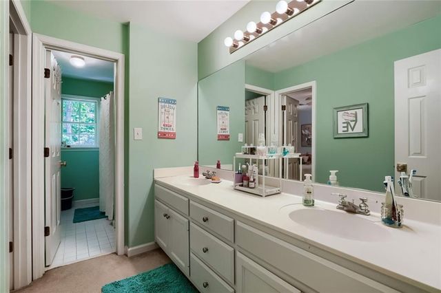 152 Oakwood Hills Drive, Suwanee, GA 30024