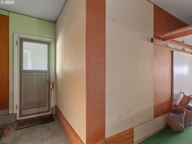 1075 PRINCETON Rd, Woodburn, OR 97071