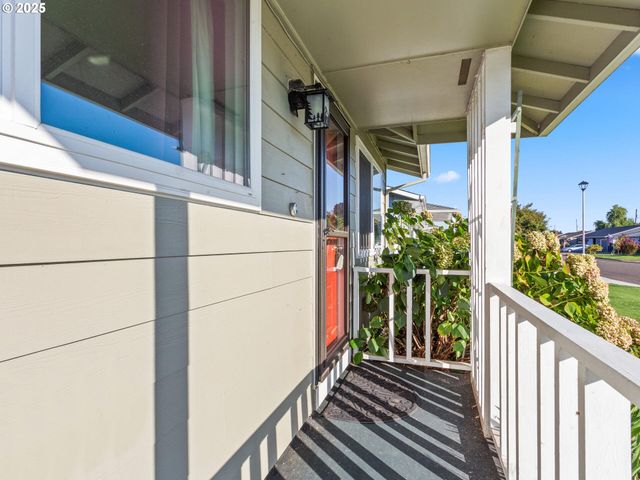 1075 PRINCETON Rd, Woodburn, OR 97071