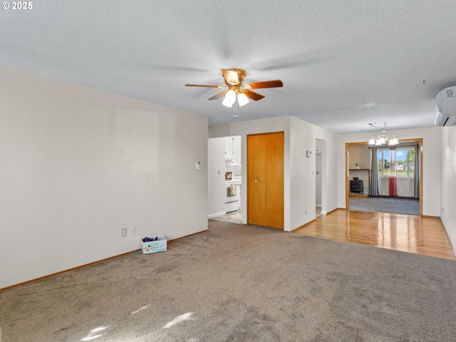 1075 PRINCETON Rd, Woodburn, OR 97071