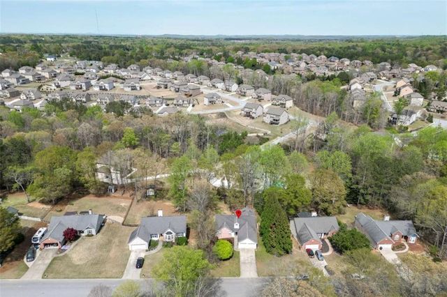 4880 Stone Moss Path, Hoschton, GA 30548