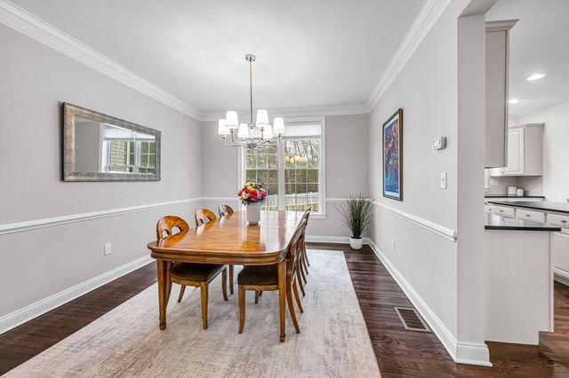 16 York Cir, Walpole, MA 02032