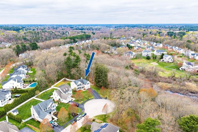 16 York Cir, Walpole, MA 02032