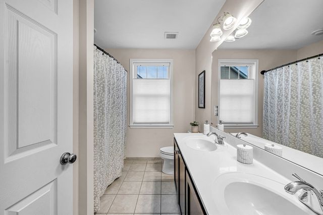 16 York Cir, Walpole, MA 02032