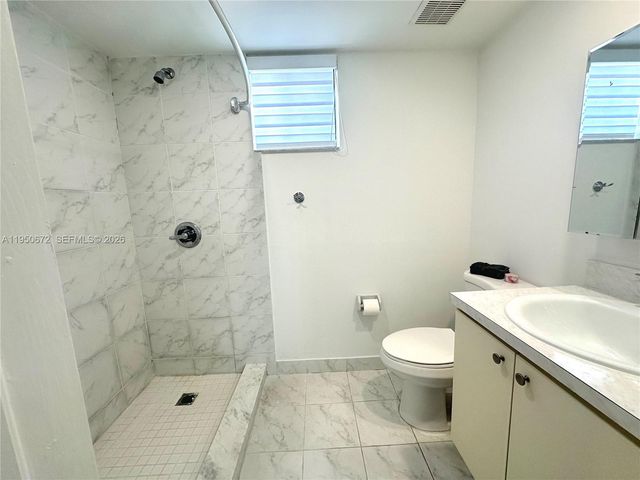 9340 Fontainebleau Blvd 406, Miami, FL 33172