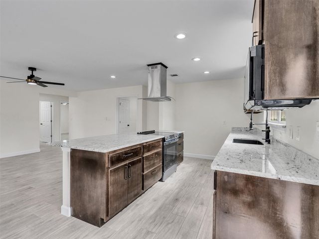 4835 County Road 380, Houston, TX 77583