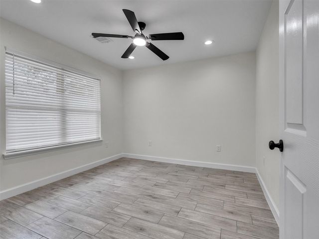 4835 County Road 380, Houston, TX 77583