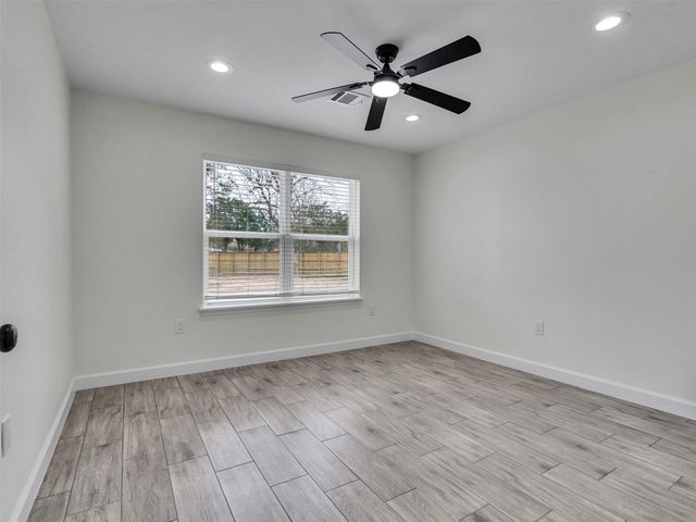 4835 County Road 380, Houston, TX 77583