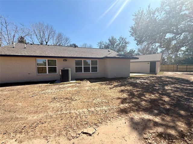 4835 County Road 380, Houston, TX 77583