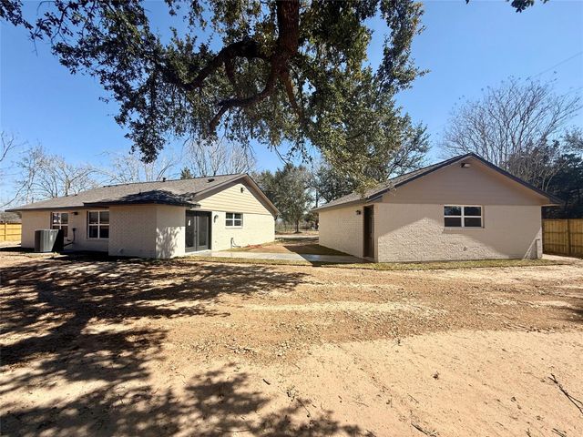 4835 County Road 380, Houston, TX 77583