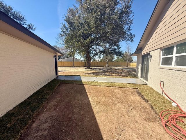 4835 County Road 380, Houston, TX 77583