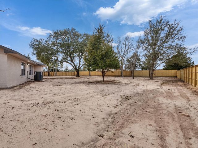 4835 County Road 380, Houston, TX 77583
