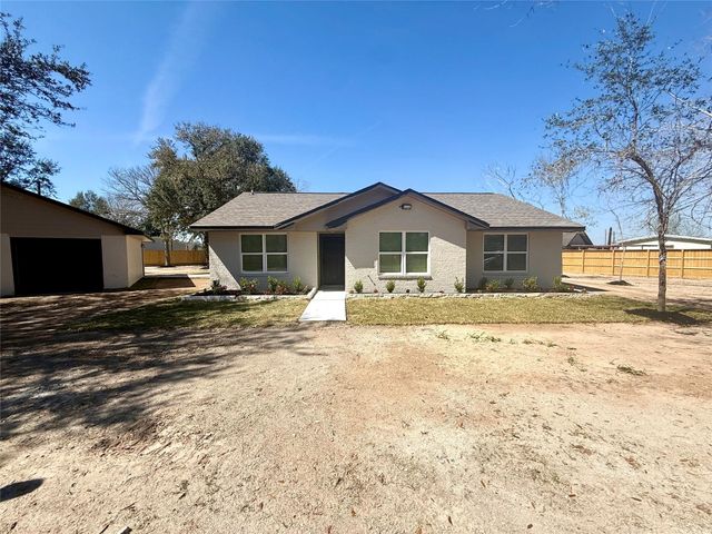 4835 County Road 380, Houston, TX 77583