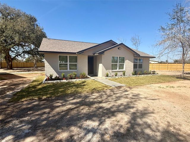 4835 County Road 380, Houston, TX 77583